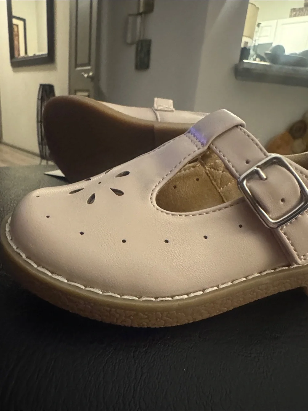 Cat and Jack 🙂 Classic Girls' T-Strap Mary Jane Shoes - Pale Pink🙂 Size 9T 🙂